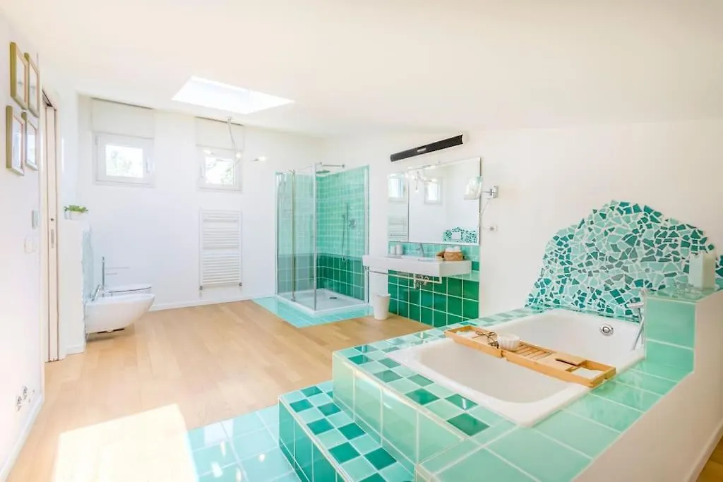 Apartment Over The Sky Of The Motor Valley - Luxury Penthouse Modena Italy