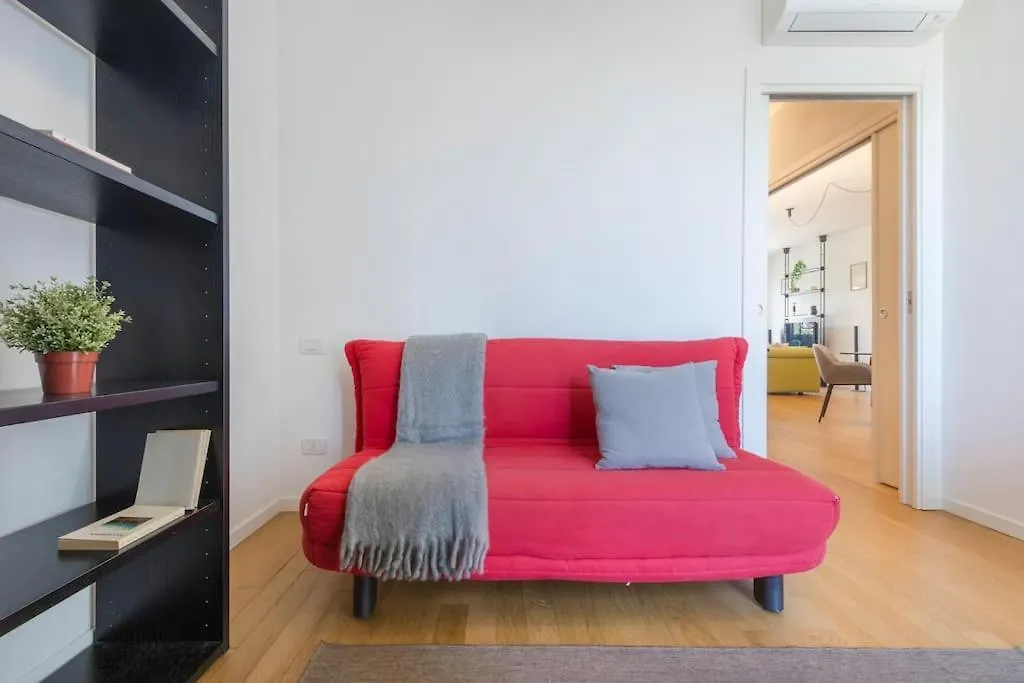 Over The Sky Of The Motor Valley - Luxury Penthouse Modena 0*,  Italy