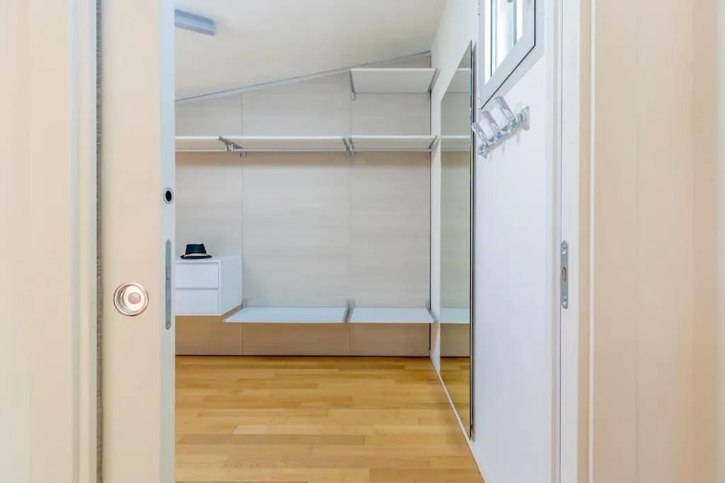Over The Sky Of The Motor Valley - Luxury Penthouse Modena