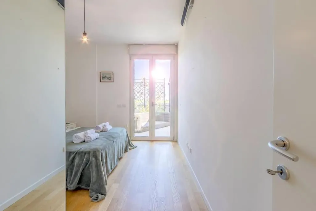 Over The Sky Of The Motor Valley - Luxury Penthouse Modena Italy