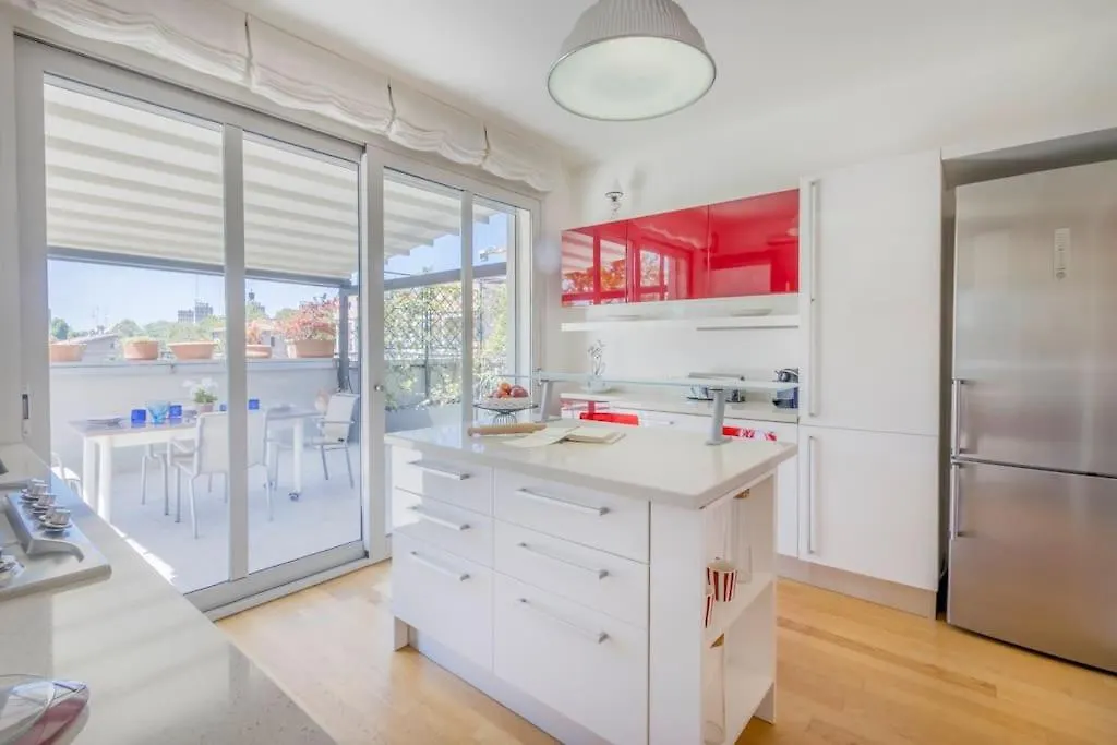 Over The Sky Of The Motor Valley - Luxury Penthouse Modena
