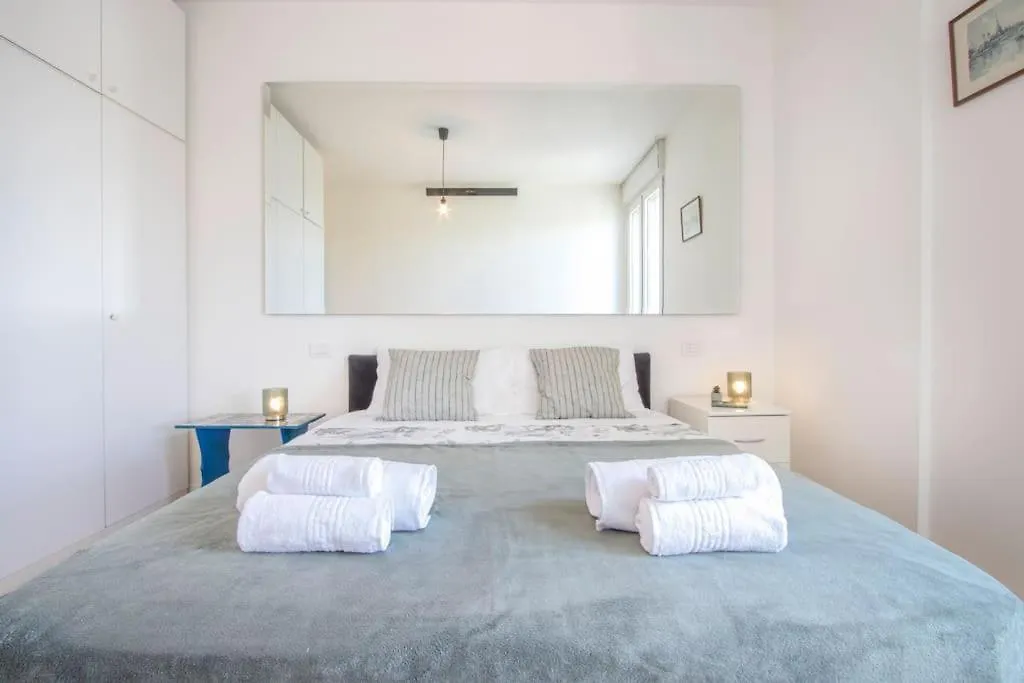 Apartment Over The Sky Of The Motor Valley - Luxury Penthouse Modena